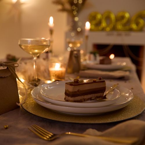 Service de vaisselle 16 pièces - Blanc / Or