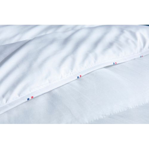 Couette Élégante et chaude 240 x 260 cm en coton