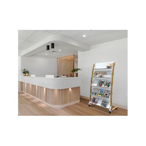 Présentoir Mobile Grand Modele Sur Roulettes En Bois