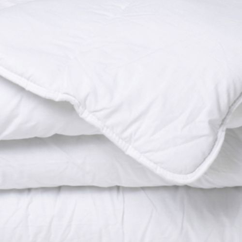 Pack Couette Chaude 220x240cm + 2 Oreillers 60x60cm Anti-acariens