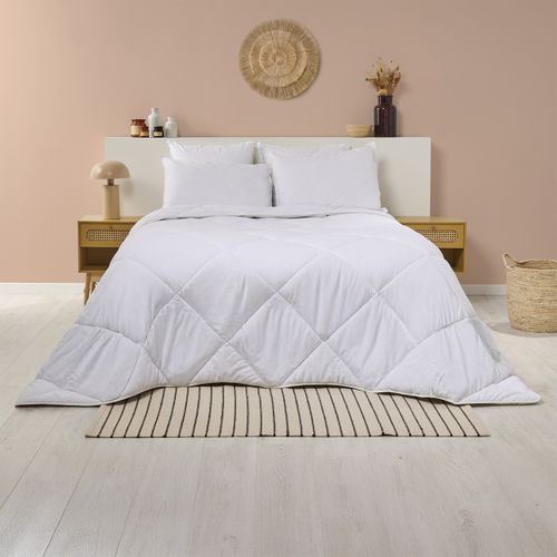 Pack Couette Chaude 240x260cm + 2 Oreillers Moelleux 60x60cm Lavable à 95°c