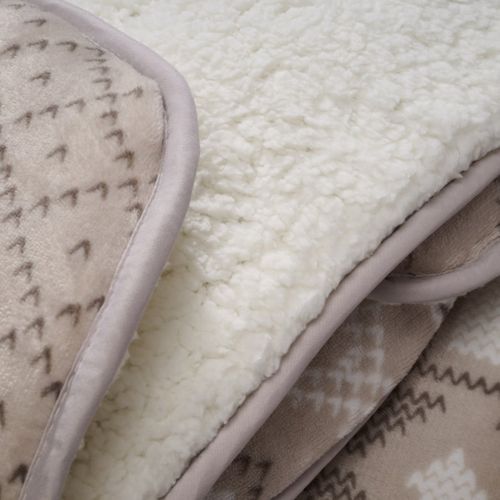 Couette Imprimée Sherpa Polaire Chaude 220x240cm Chalet