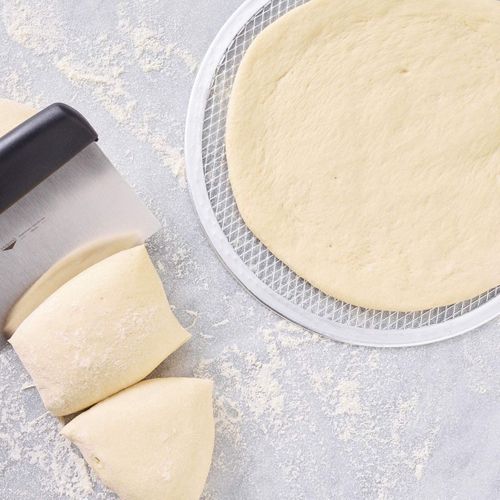 2 Plaques à Pizza Perforées En Alu Pour Cuisson Au Four 30 Et 33 Cm