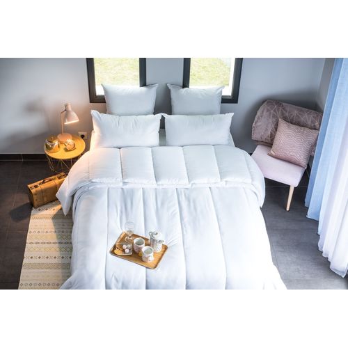 Couette - 200 X 200 Cm - Blanreve - 4 Saisons - 420 G/m² - Blanc