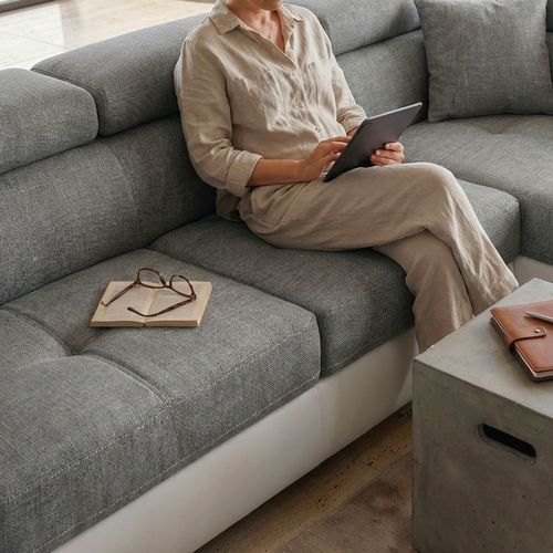 Canapé D'angle Convertible Antoni Avec Têtières Relevables Angle à Droite Simili Blanc Et Tissus Gri