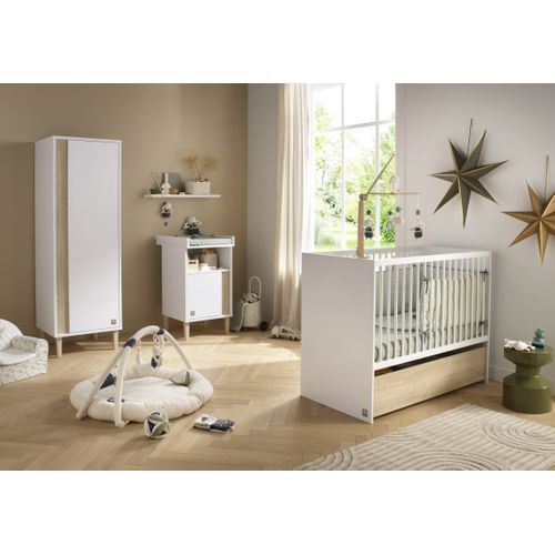 Lit Bébé 120x60 à Barreaux Avec Têtes En Panneaux