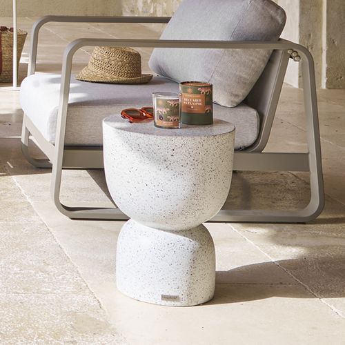 Table De Jardin D'appoint Ronde En Ciment Effet Terrazzo Timandra - Gris