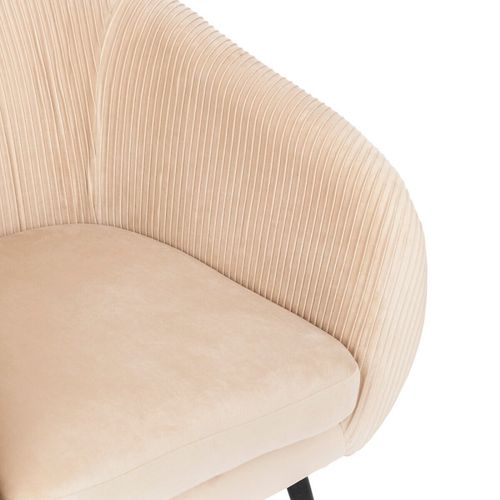 Fauteuil En Velours Beige Plissé Et Pieds En Métal Noir