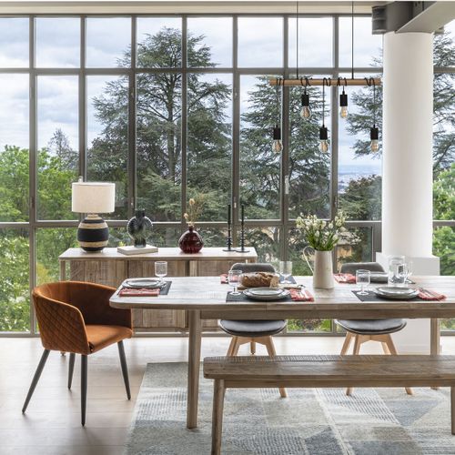 Chaise Fauteuil De Table En Velours Ambre Et Pieds En Métal Noir