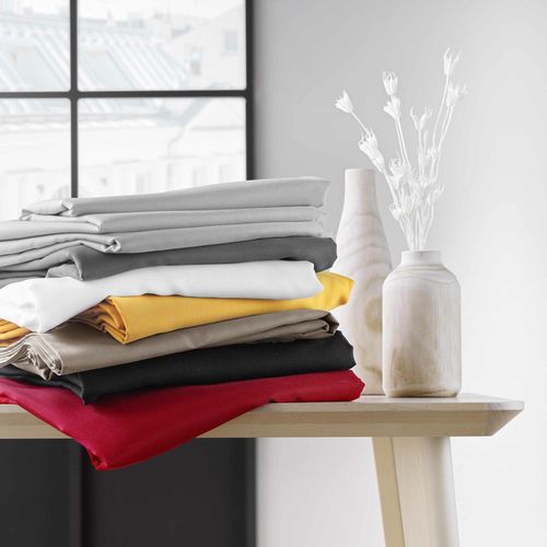 Nappe Antitache "essentiel" 140x200cm Rouge