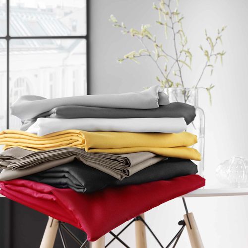 Nappe Rectangle 140 X 200 Cm – Polyester Uni Essentiel – Sauge – Finition Ourlet