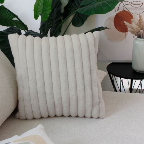 Coussin Côtelé à Effet Fourrure - 40 X 40cm - Beige