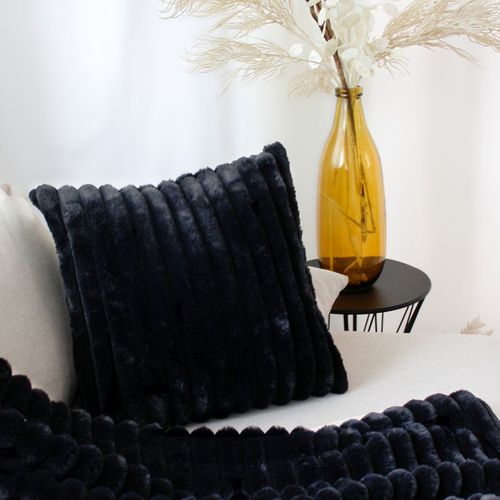 Coussin Côtelé à Effet Fourrure - 40 X 40cm - Noir