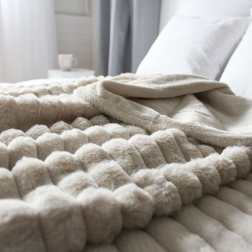 Couverture Imitation Fourrure Et Flanelle - 180x220 Cm - Beige