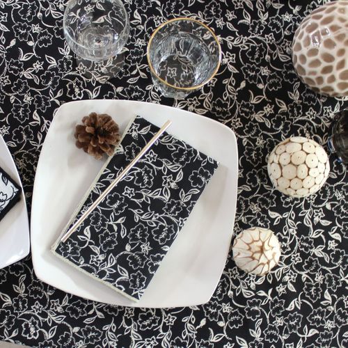 Lot De 4 Serviettes De Table Motif Fleuri - 40x40 Cm - Noir