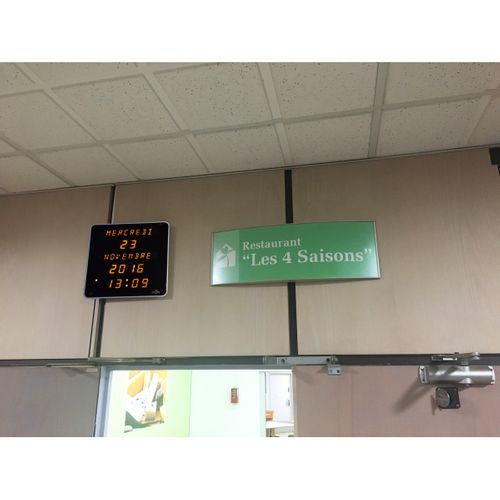 Horloge Calendrier Ephemeris Grands Caractères Dst 28 Cm Blanc