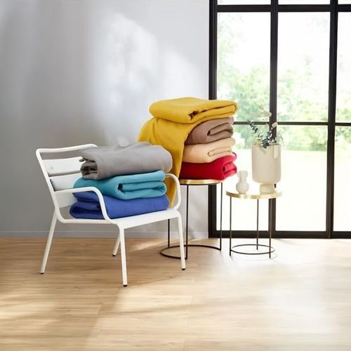 Couverture Polaire 220x240 Cm Isba Sable 100% Polyester 320g/m2 Non-feu