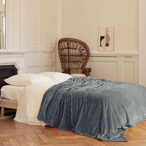 Couverture 100% Polyester 240x300 Cm Microvelours Dolce Vert Argile