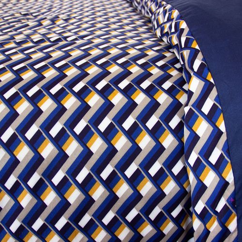 Parure De Lit 240x220 Cm En Microfibre Loss Bleu Foncé Motif Géométrique 3 Pièces