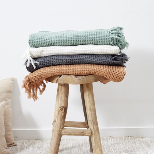 Jeté De Canapé à Franges Gaufré 120x150 Cm Collection Laury Vert Sauge