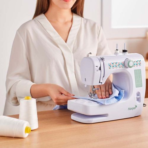 Machine à Coudre 14 Points Avec Eclairage LED Et Boite D'accessoires Mac3pop