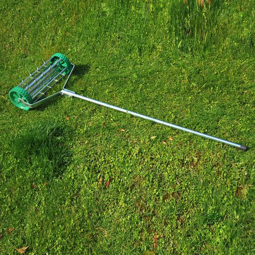 Rouleau Aérateur Pour Pelouse Vert