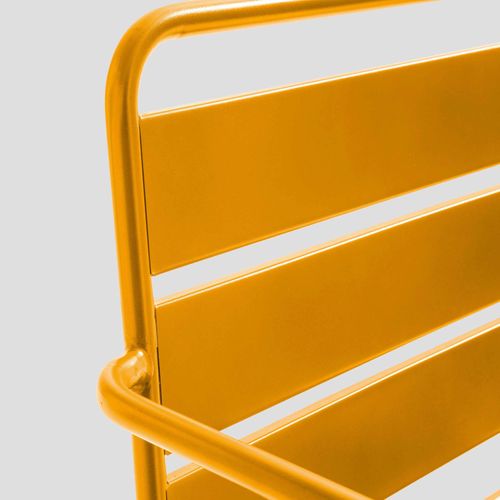 Fauteuil De Jardin Bas En Métal Jaune Palavas