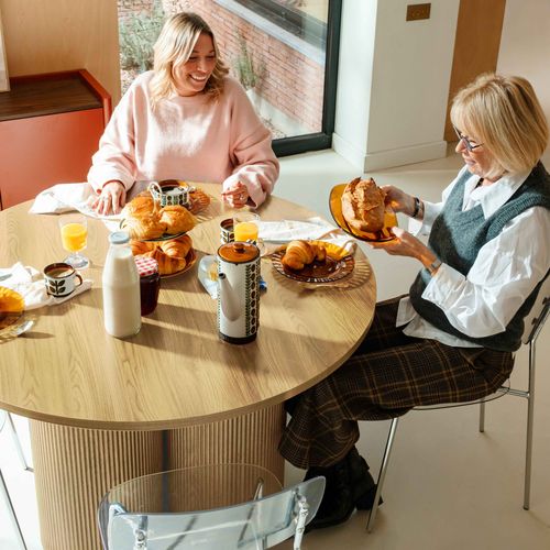 Table à Manger Moderne Ronde 120 Cm Effet Bois Clair