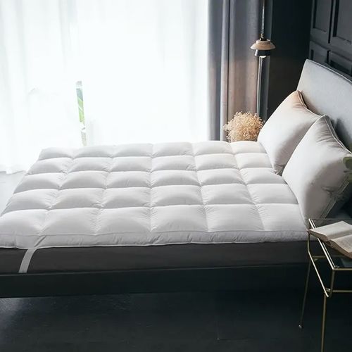 Surmatelas Plumes Douillet 180 X 200 Cm - 100% Plumes De Canard Pour Confort Inégalé
