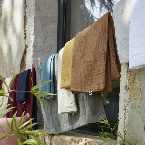 Taie D'oreiller 50x70cm Gaze De Coton Camel à Fleurs Ajourées - Ourea Motif