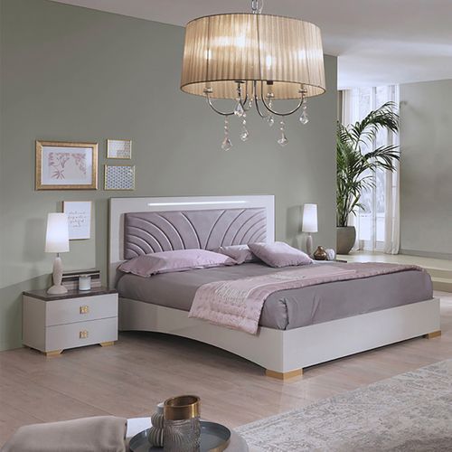 Ensemble Lit 140x190cm Avec LEDs + 2 Chevets - Panaca