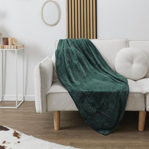 Plaid Flanelle Vert Sapin 120x150cm, Effet Embossé Ultra Doux, Lavable En Machine - Olin