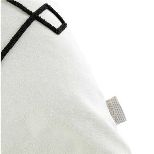 Coussin En Lin Écru – Motif Losange Noir Stylisé Izmir