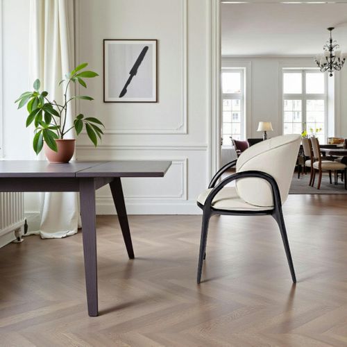 Chaise En Cuir Gris Clair Dos Rond Accoudoirs Bois Noir Alder