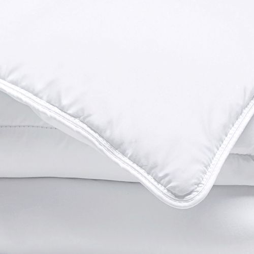 Couette Légère 240x220 Blanc En Polyester