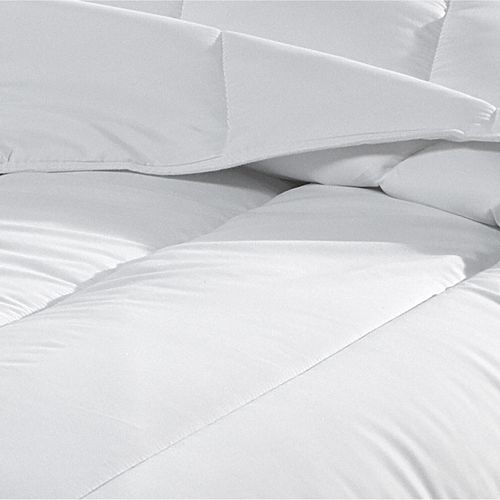 Couette Légère 200x200 Blanc En Polyester