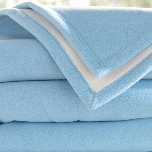 Couverture Très Chaude 220x240 Bleu Ciel En Polyester