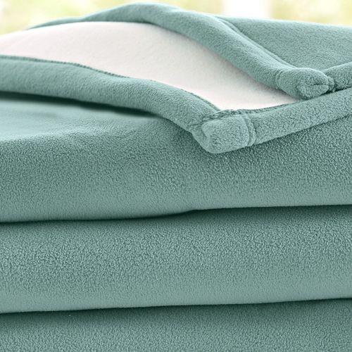 Couverture Très Chaude 180x220 Vert Eucalyptus En Polyester