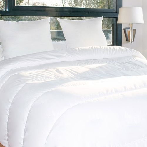 Couette Légère 140x200 Blanc En Polyester