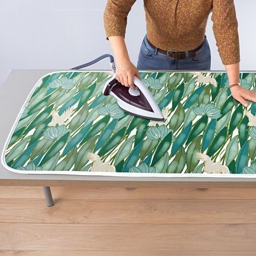 Housse, Nappe Repassage Moyen Multicolore En Papier-carton