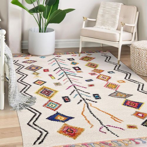 Tapis Berbère 240x340 Tissé Motif Ethnic Lyn5 Ourika E Ivoire