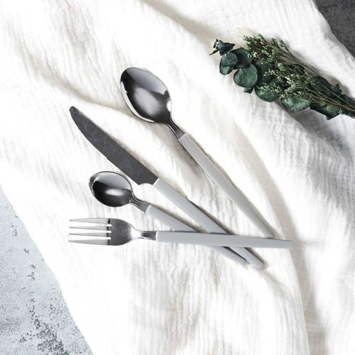 Ménagère 16 Pièces En Inox "line" 21cm Gris