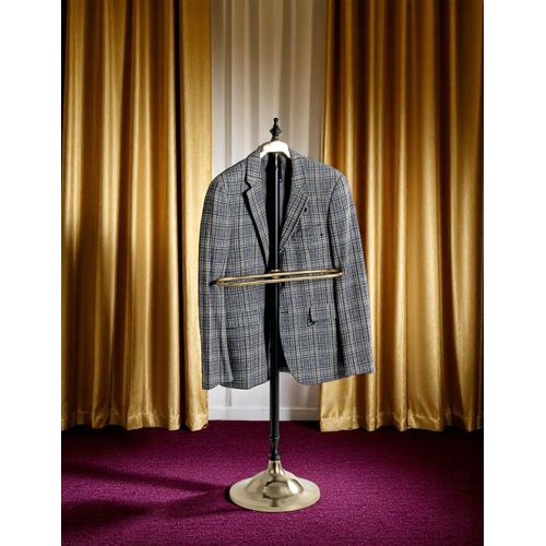 Valet De Nuit Avec Cintre Integré Coloris Noir/or - Longueur 45 X Hauteur 130 X Profondeur 32 Cm