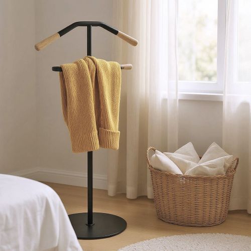 Valet De Nuit Avec Cintre Intégré Coloris Noir - Longueur 50 X Profondeur 34 X Hauteur 105 Cm