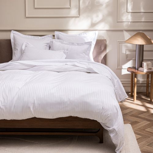 Drap Plat "prestige" 100% Satin De Coton Peigné Avec Fines Rayures / 120 Fils /cm²