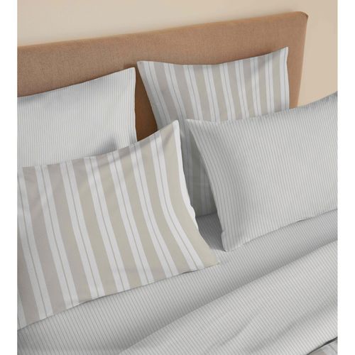 Pack Complet Housse De Couette Réversible "vanessa" 6 Pièces Pour Lit 140 X 190 Florence Naturel