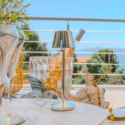 Lampe De Table Sans Fil Emily Argent Aluminium H25cm