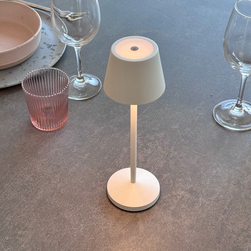 9 Lampes De Table Emily Blanc + Base De Chargement