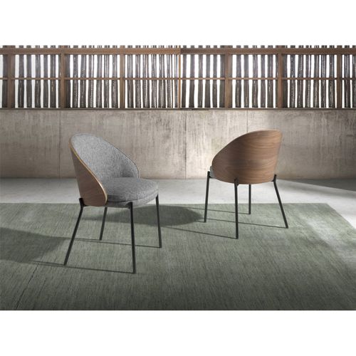 Chaise Design Angel Cerda En Noyer Et Tissu Gris