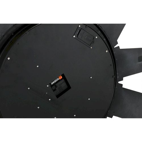 Horloge Murale Élégance Dorée Et Design Intérieur